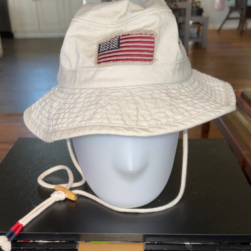 Dorfman Pacific floppy#bucket hat/American Flag #Patchwork size Medium.#likenew!